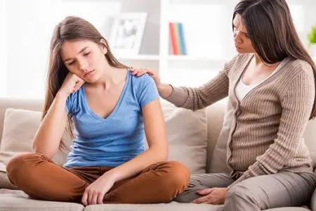 نشانه‌های بحران نوجوانی و ,هویت یابی در نوجوانی